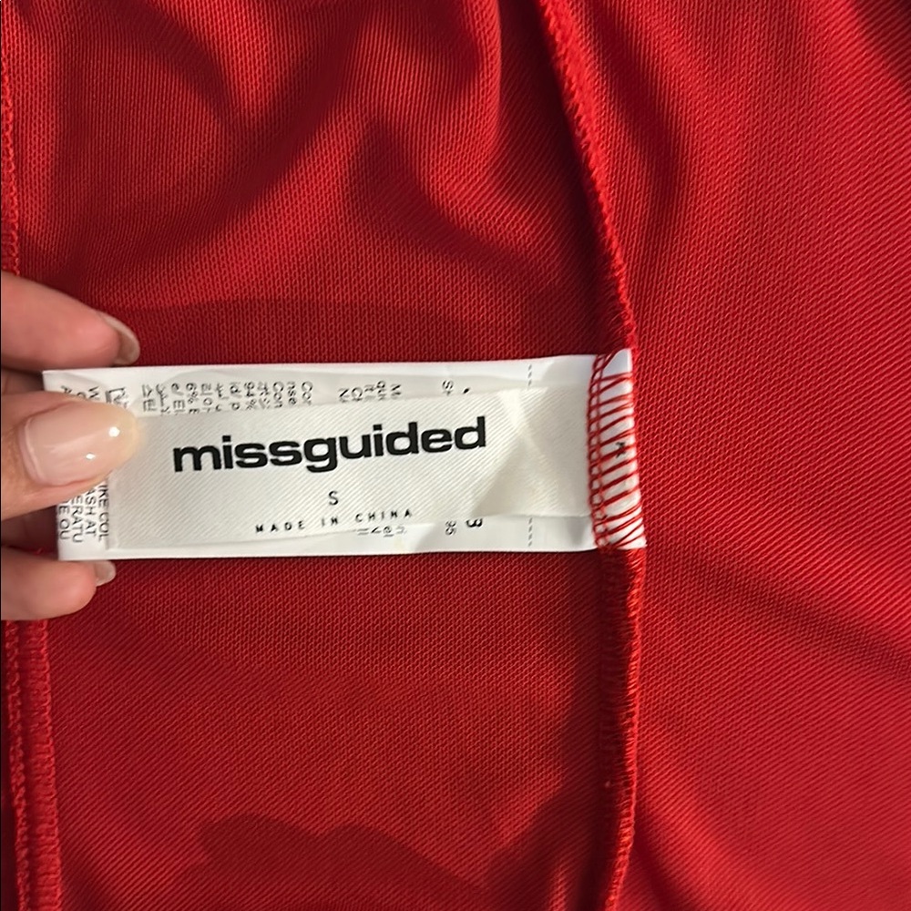 Missguided Red Ruched Corset with Ruffled Hem - Picture 6 of 6